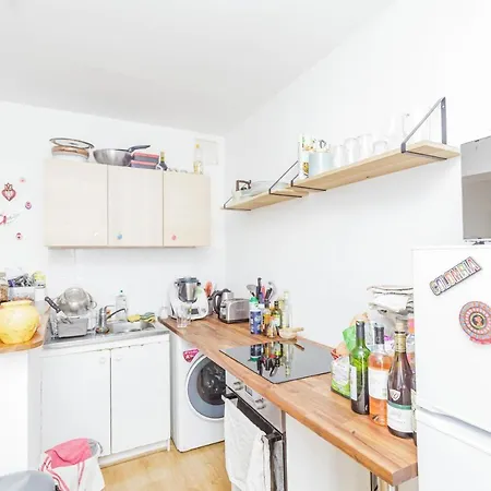 Bright 40 M For 2 Near The Villette Lägenhet