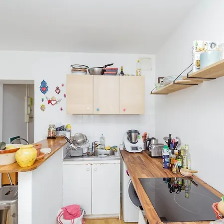 Bright 40 M For 2 Near The Villette Paris